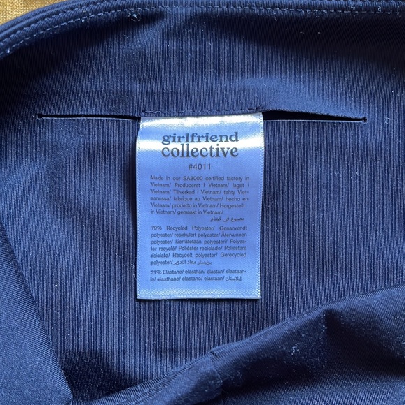 Girlfriend Collective Black workout Set M, biker short & built in bra cami - Picture 3 of 5